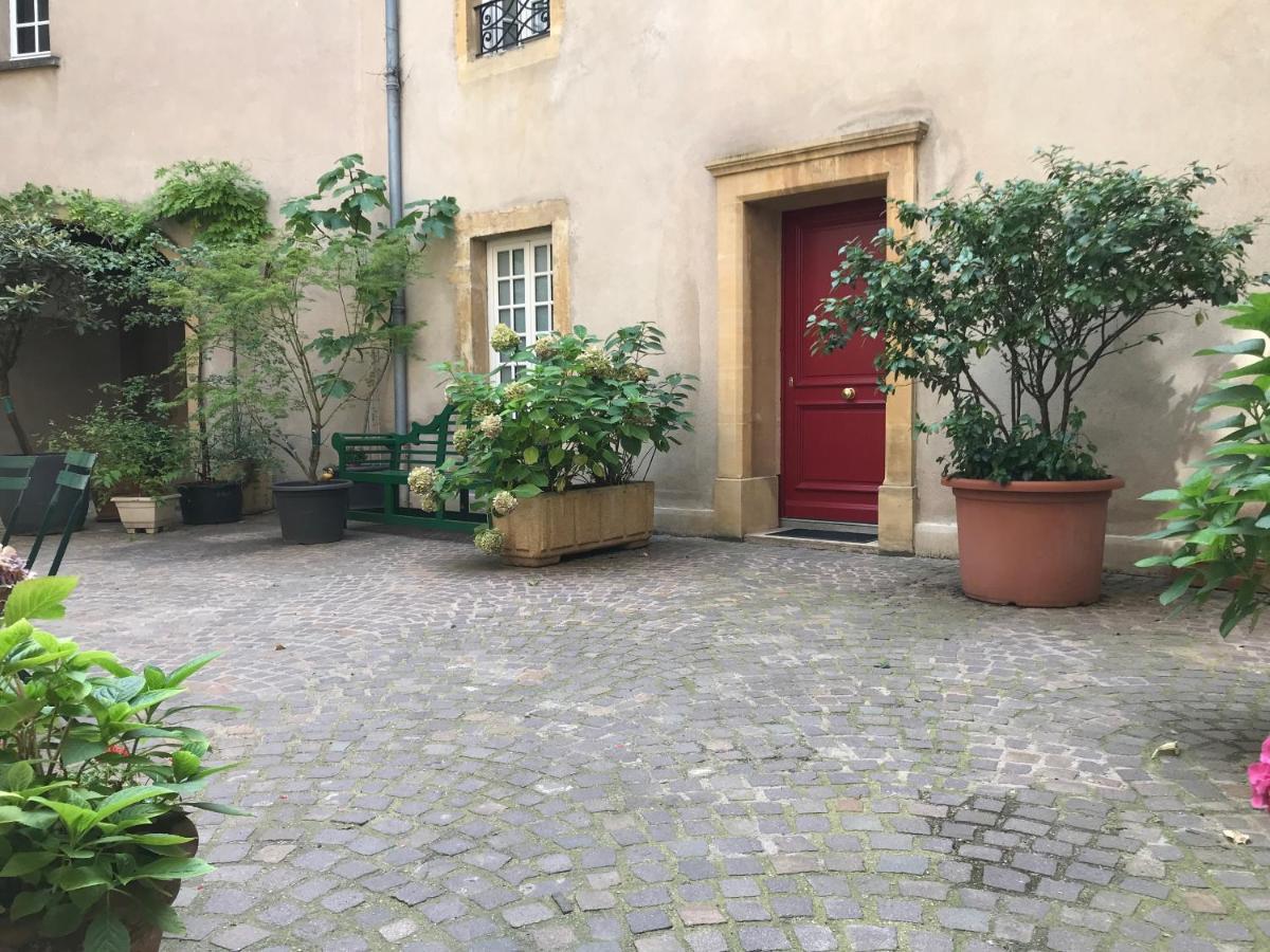 Apartamento **** Les Roches **** Metz Exterior foto